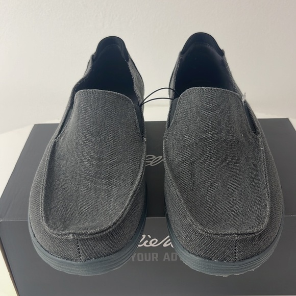 Brand new men’s Eddie Bauer slip on shoes. Full cushioned footbed. main image 12